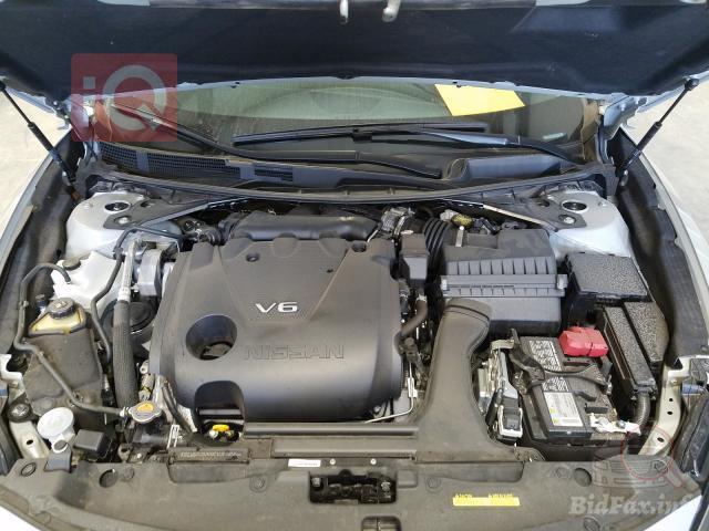 Nissan Maxima